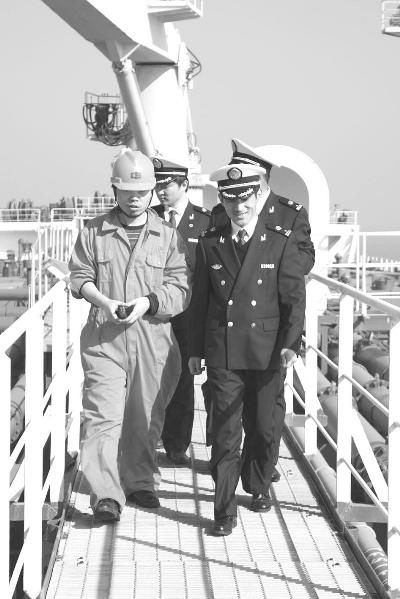 从刚性管理到柔性服务·中国水运报数字报·中