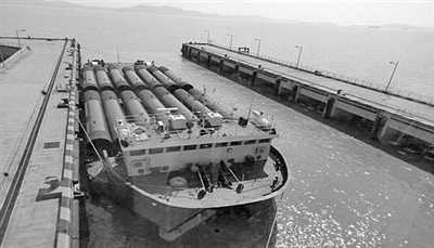 宁波海湾重工码头迎来首艘船舶 --中国水运报数